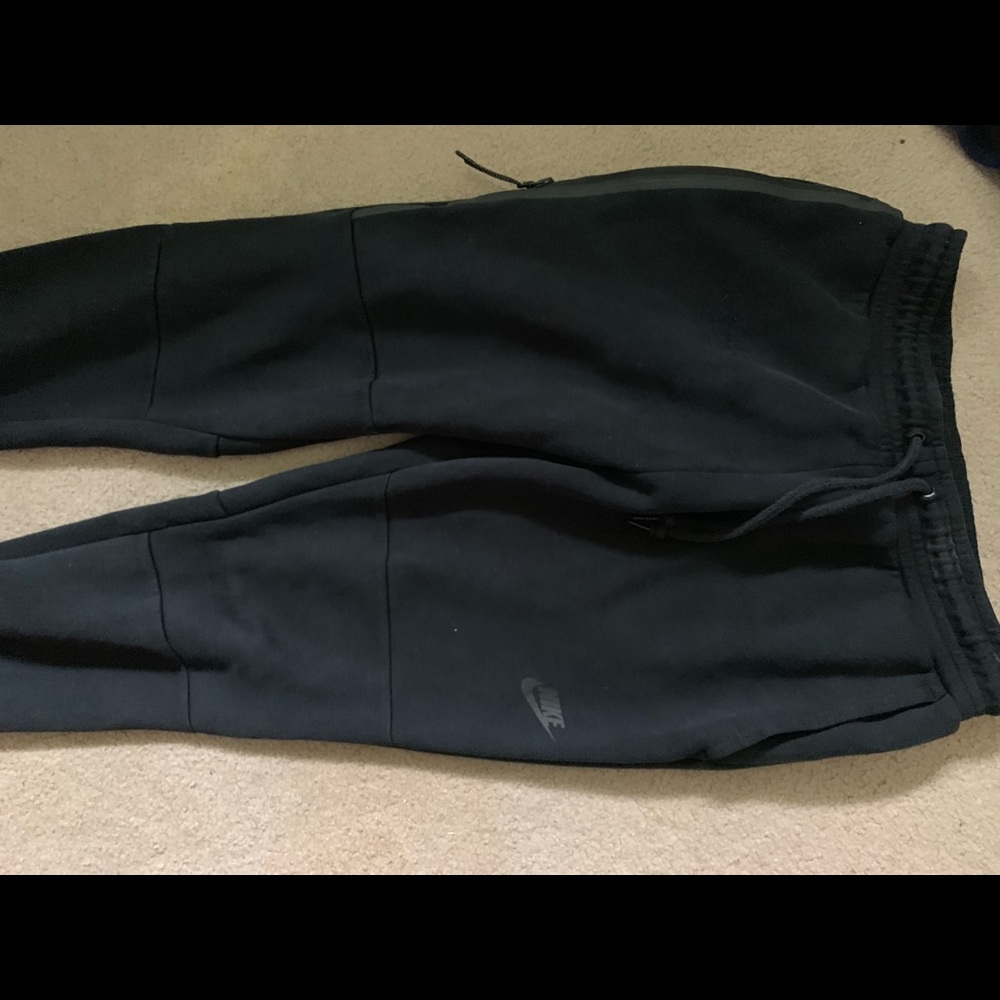 NIKE JOGGERS
